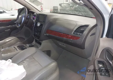 2013 Chrysler Town & Country Touring-L z USA, uszkodzony, nr VIN 2C4RC1CG7DR815899